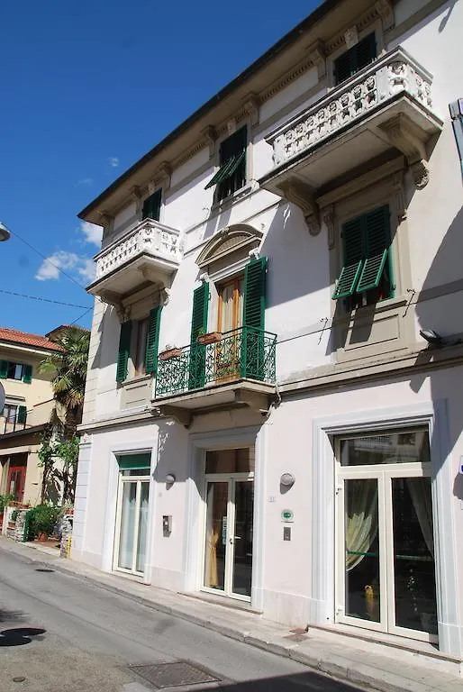Hotel Conchiglia Montecatini Terme 2*,  Italy